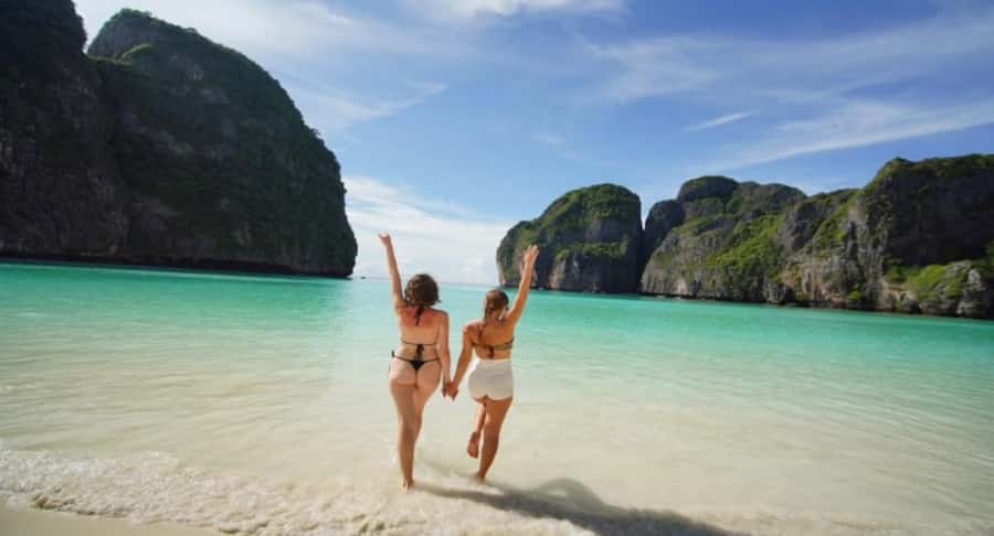 Phuket: Phi Phi, Maya, and Maiton by Luxury Yacht with Lunch - The Photo Package: Why the 5 Edited Shots Are Part of the Value