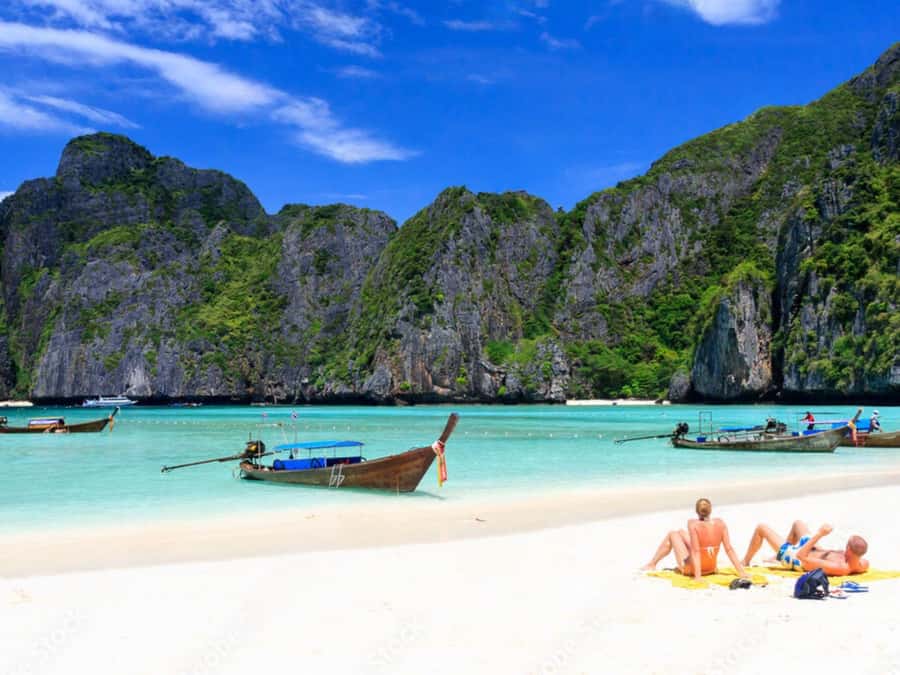 Phuket; Phi Phi, Maya Bay, Bamboo or Khai Island Speedboat - Pickup, Marina Setup, and Why Timing Feels Tight