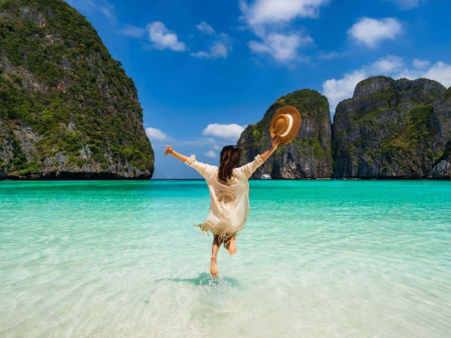 Phuket: Phi Phi, Maya, Khai or Maiton or Bamboo Island Tour - First big stop: Maya Bay, the movie set now in conservation mode