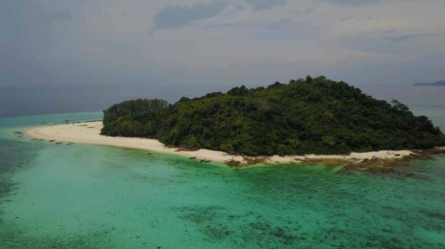 Phuket: Phi Phi Sunrise Boat Tour to Bamboo and Khai Island - Who should book this sunrise Phi Phi tour, and who should skip it
