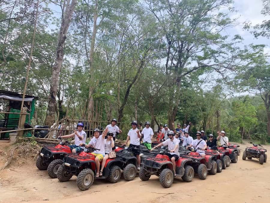 Phuket: Private Guided Tour with Choice of Locations - Price and Value for a Private Group (Up to 9)