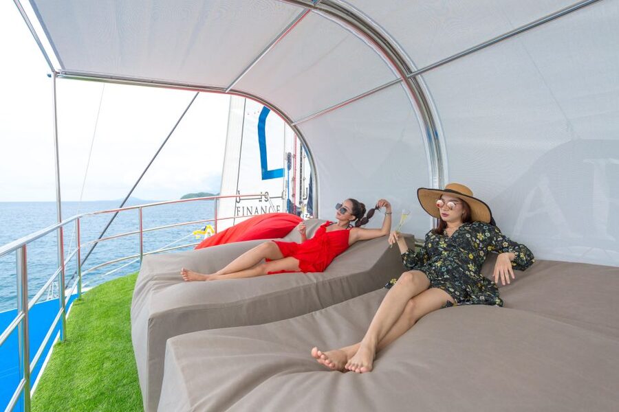 Phuket: Racha and Coral Island Catamaran Tour with Lunch - Coral Island Beach Time: Sun, Swim, and Optional Water Fun
