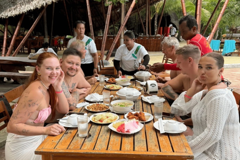 Phuket: Racha and Coral Islands Speedboat Trip with Lunch - Coral Island: photo stop, guided moments, and real beach time