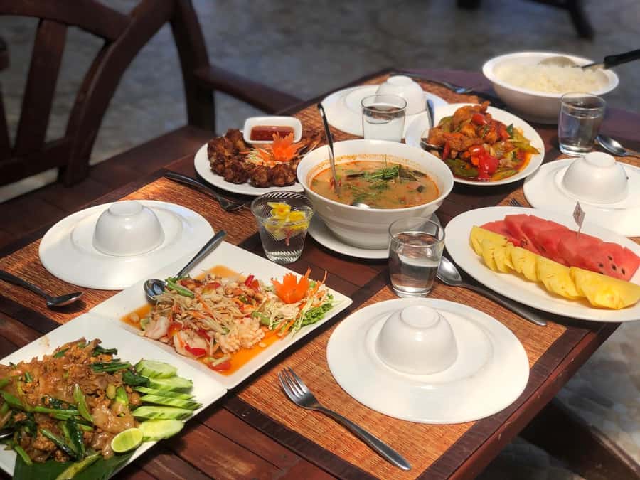 Phuket: Racha Islands Premium Tour with Snorkel & Lunch - Banana Bay snorkeling: where the underwater time counts