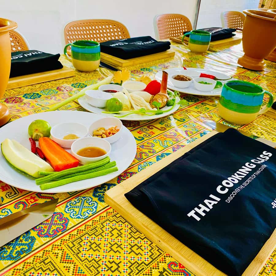 Phuket: Rawai Thai Cooking Class with Local Chef - Rawai Thai Cooking Class: What You Cook and Why It Matters