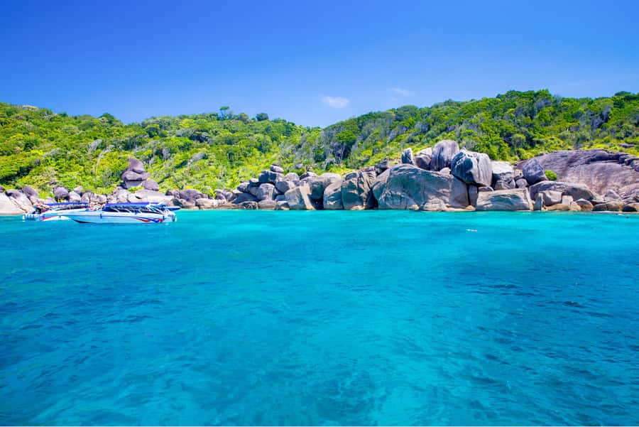 Phuket: Similan Islands Day Tour by Speedboat with Lunch - Food and snacks: what you actually get during the day