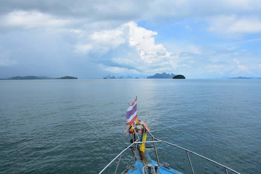 Phuket: Starlight Hong Sea Cave & Glowing Plankton by Kayak - Sunset, Krathong making, and the glowing plankton show after dark