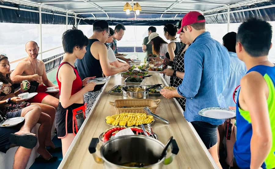 Phuket : Twilight Sea Canoe Tour with Glowing Plankton - Safety Gear, Life Jackets, and Guides Who Stay Close