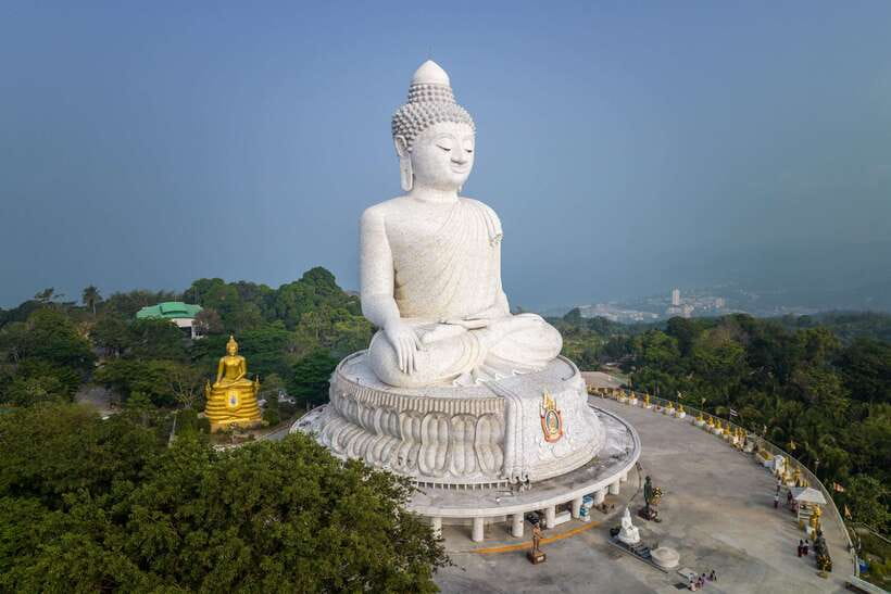 Phuket: Wat Chalong, Viewpoint, and Old Town Guided Tour - Key things that make this Phuket half-day tour work