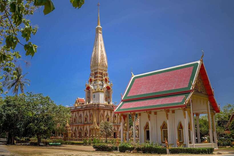 Phuket: Wat Chalong, Viewpoint, and Old Town Guided Tour - A smart half-day structure for first-time Phuket orientation