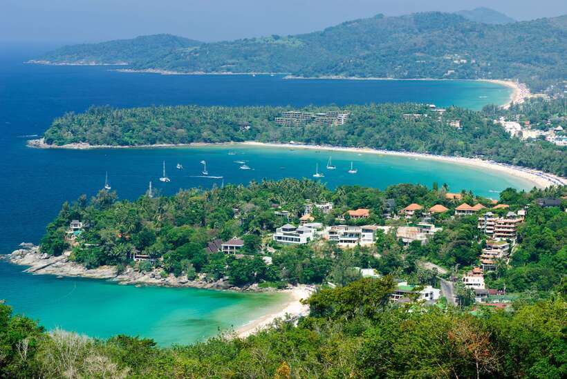 Phuket: Wat Chalong, Viewpoint, and Old Town Guided Tour - Cashew nut factory: quick local production, with a real tradeoff