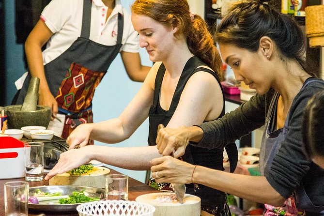 Pink Chili - Thai Cooking Class and Market Tour in Bangkok - Small-group Bangkok time: max 10 travelers, real attention