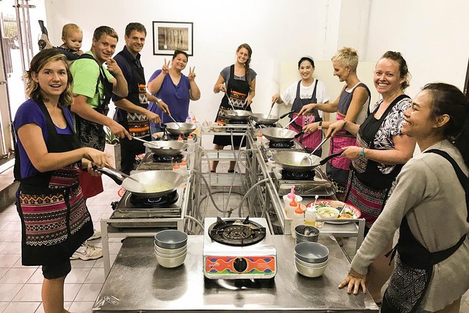 Pink Chili - Thai Cooking Class and Market Tour in Bangkok - Who should book Pink Chili, and who might skip it