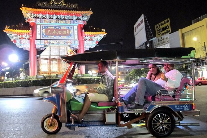 Private Bangkok Night City Tour by Tuk-Tuk with Thai Food - Rattanakosin and the Giant Swing: classic landmarks, quick and useful context