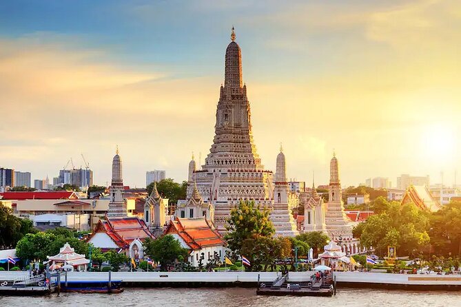 Private Bangkok Three Temples and Grand Palace Tour - Wat Pho and the 45-meter reclining Buddha, plus temple-as-school
