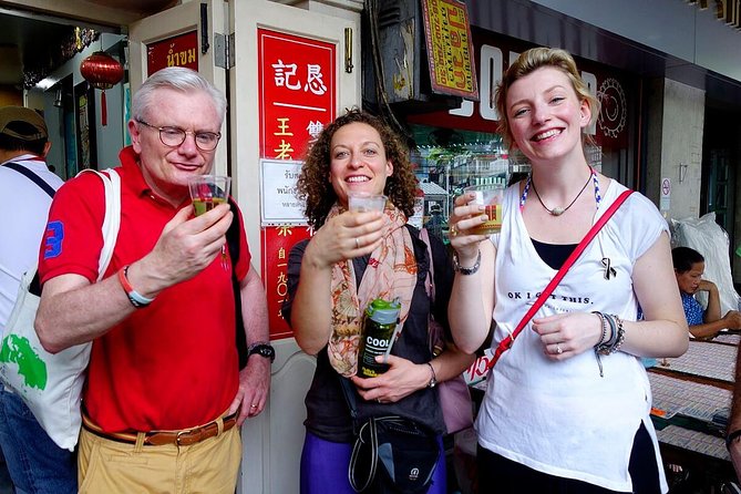 Private - China Town Walking Tour incl. secret herbal drink - The 3-hour plan: markets, temples, and that herbal drink detour