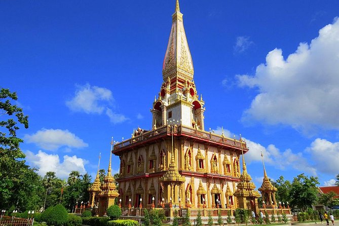 Private Customized Phuket Tour with Driver - Kata Beach and Patong Beach: two different moods