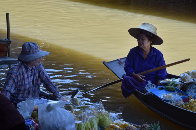 Private Excursion to Maeklong Railway and Floating Markets - Walking Damnoen Saduak: stalls, boats, and Thai snacks included