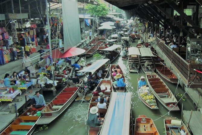 PRIVATE Floating Market + DRAGON Temple + DO like a Local - From 7:00am pickup to countryside scenes: what the day feels like