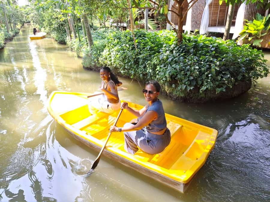 Private Floating & Train Market + DRAGON Temple + Thai Cafe - What You’ll Really Get From the Private Guide