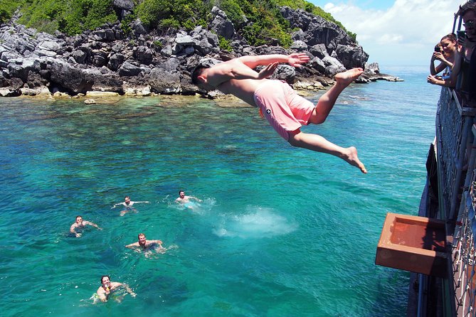 Private Full-Day Red Dragon Yacht to Angthong National Marine Park - Red Dragon 78ft Teak Yacht: Comfort That Changes the Whole Day