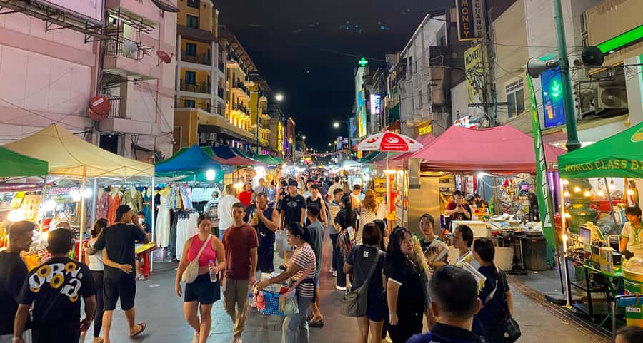 Private Group Tour up to 10 People: Bangkok Highlights Tour - How the timing really feels: pickup windows, guides, and pacing on a 10 to 12 hour day