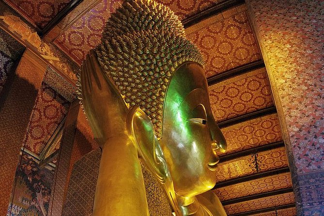 Private Tour: Damnoen Saduak Floating Market and Bangkok City Temples - 7:00 am pickup, then straight into the countryside