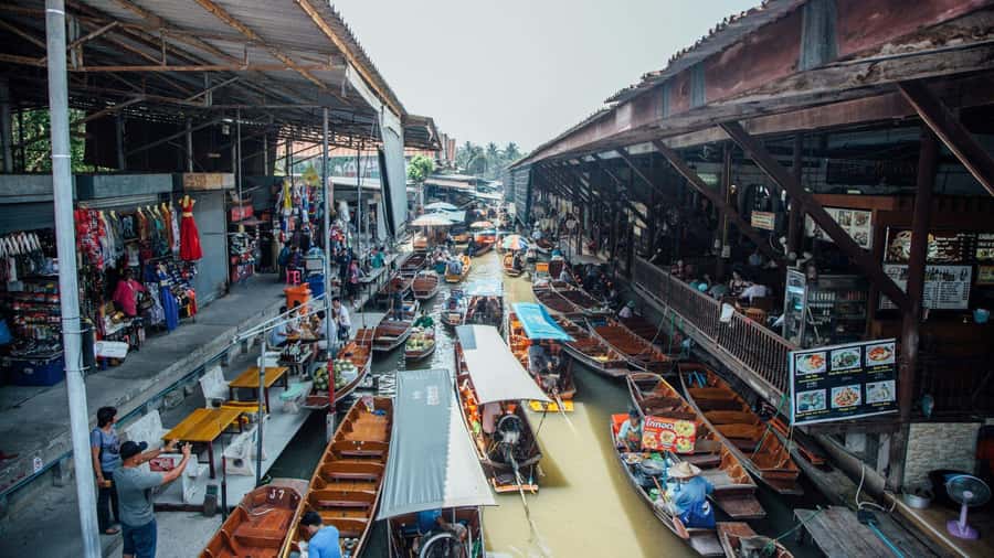 Private Tour from Bangkok: Railway & Floating Markets - The coconut sugar farm: what you learn and what you actually taste