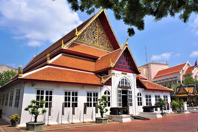 Private Tour: Grand Palace,Wat Phra Kaew, Museum&Cooking Class - Wat Phra Kaew and the Grand Palace, a morning with purpose