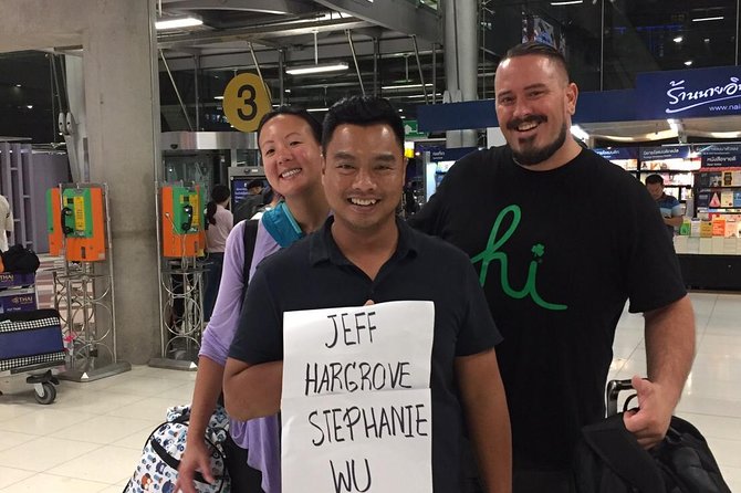 Private transfer from BKK airport to Bangkok City - The meet-and-greet moment: name card, then straight to your car