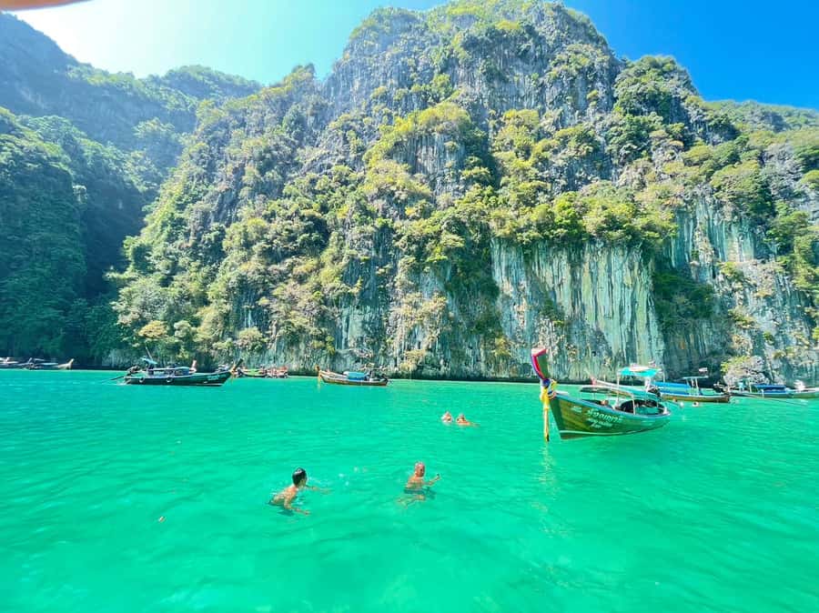 Private VIP Speed Boat to Phi Phi & Maya Bay - Loh Samah Bay snorkeling and swimming: where the water time earns the price