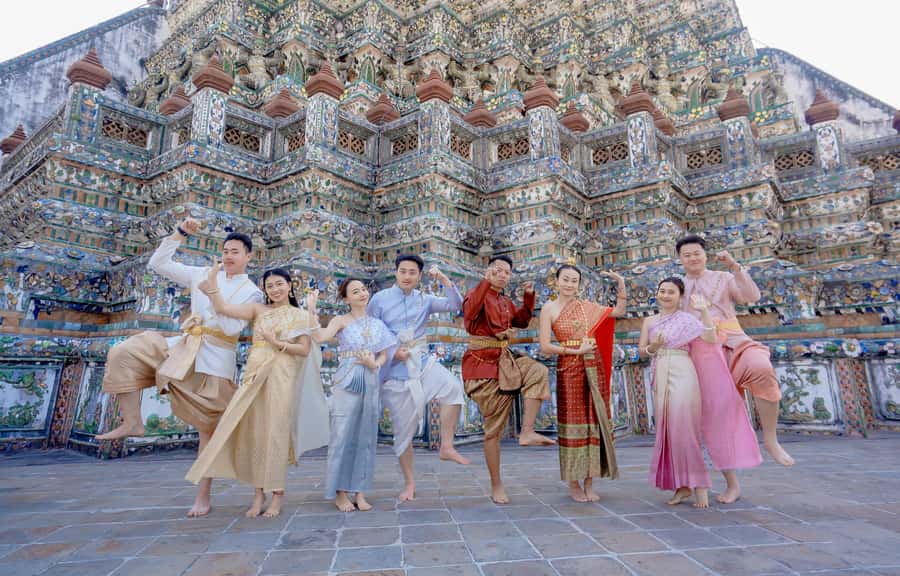Professional Thai Costume Photography at Wat Arun, Bangkok - Wat Arun Stop, Finding the Best Angles Without Stress