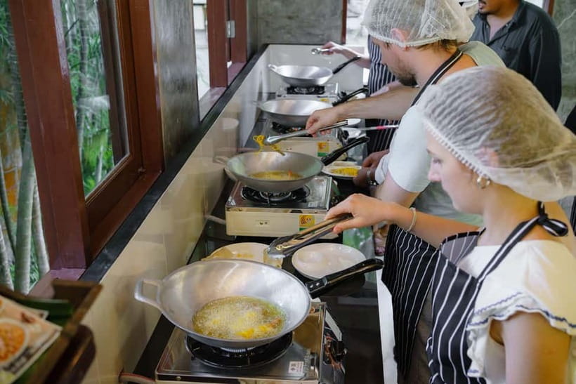 Railay: Hands-On Thai Cooking Class at Railay Beach - Key things you will notice right away