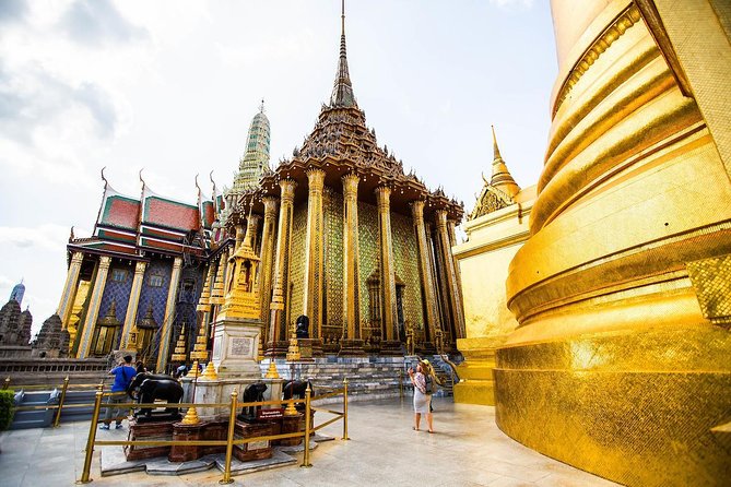 Royal Grand Palace and Bangkok Temples: Half Day Tour - Key things that make this tour click
