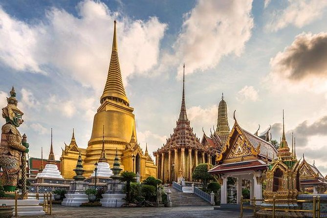 Royal Grand Palace and Bangkok Temples: Half Day Tour - Getting from your hotel to temple-land without the Bangkok stress