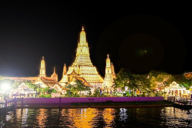 Saffron: A Luxurious Dinner Voyage on the River of Kings - Drinks onboard: nice extras, but you should budget for them