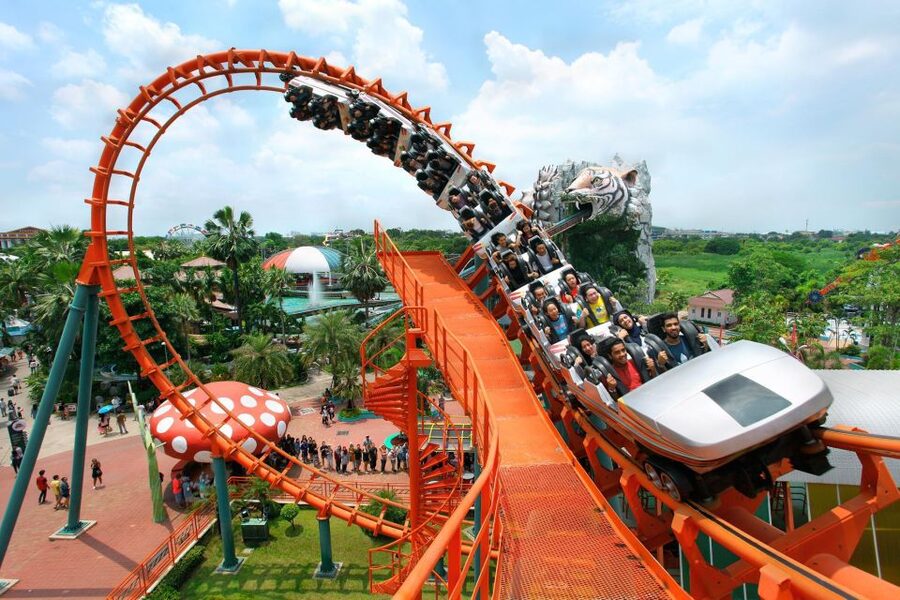 Siam Amazing Park: Water Park Ticket and Buffet Lunch - Lunch at the included buffet: how to use the break well