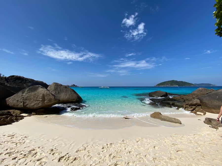 Similan Islands Early-Bird Tour From Phuket and Khao Lak! - Ko Miang lunch at Honeymoon Bay, plus the Princess Bay trail choice