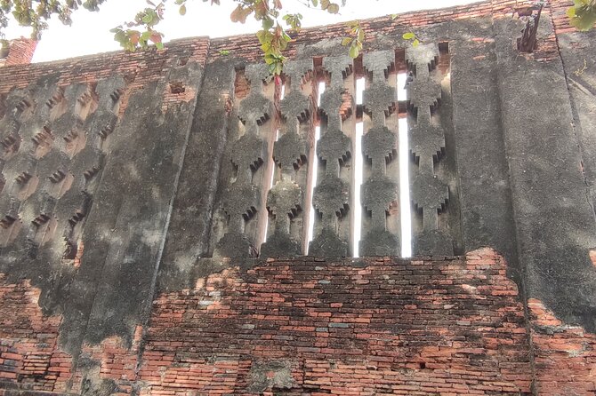 Small Group Tour to Ayutthaya Temples from Bangkok with Lunch - The Lunch Stop In Ayutthaya: Included Food, Not A Fine-Dining Detour