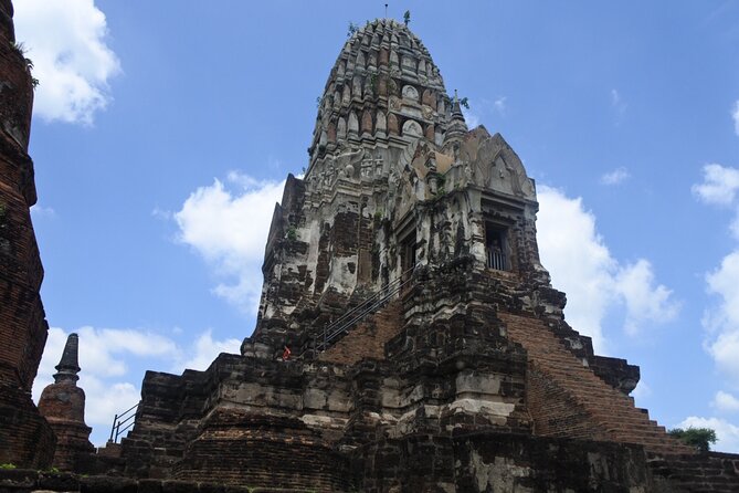 Small Group Tour to Ayutthaya Temples from Bangkok with Lunch - Small Group Reality: Max 25, But Some Days Feel Bigger