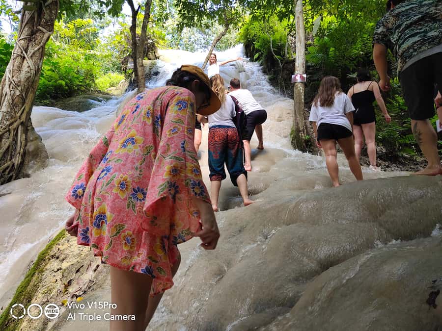 Sticky waterfalls- Elephants- Bamboo or White water rafting. - Sticky waterfalls at Bua Thong: the spider steps finale