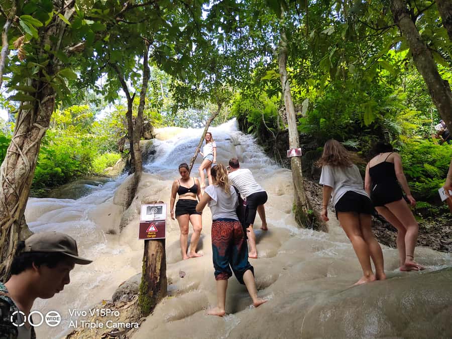 Sticky waterfalls- Elephants- Bamboo or White water rafting. - Who this trip fits best