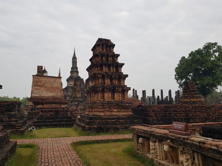 Sukhothai: Full-Day Historical Park Cycling Tour with Lunch - Quick Take: Why This Sukhothai Bike Day Works