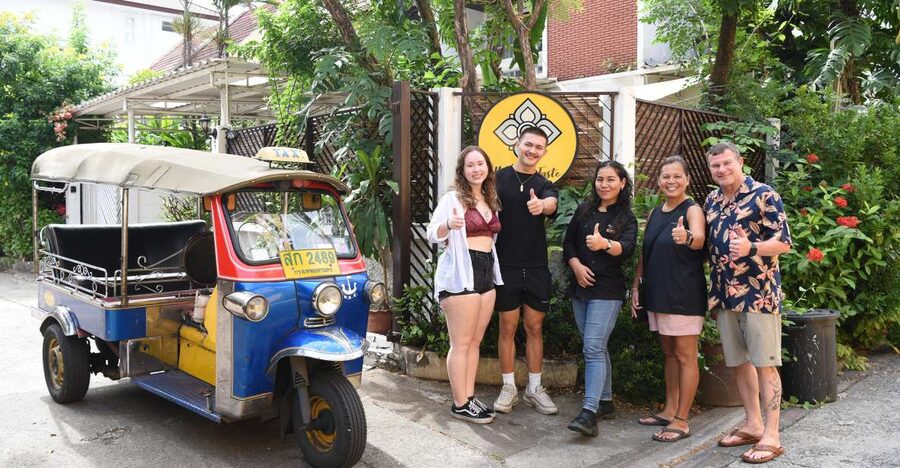 Sukhumvit: Hands-on Thai Cooking Class & Market Tour in BKK - Meeting Points Near BTS Asoke and MRT Sukhumvit