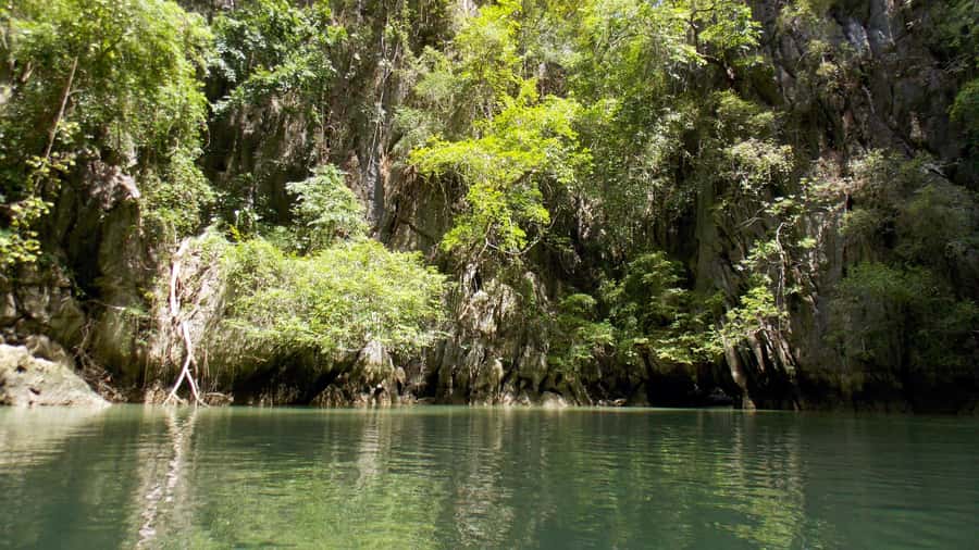 Sunrise in Phangnga with Off-Peak James Bond Island Visit - Sea canoe kayaking: lagoons, caves, and getting close to the cliffs
