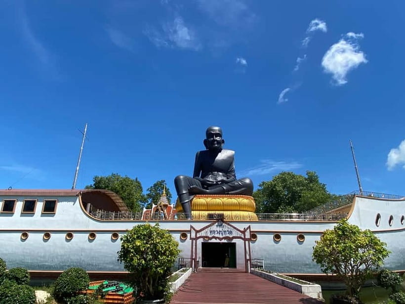 Temple Tour Around Koh Samui Full Day Excursion - First stop: Wat Phra Yai (Big Buddha) and the Koh Fan setting