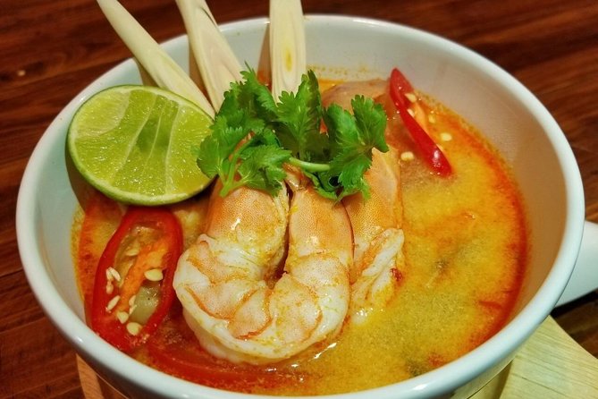 Thai Cooking Class at Tingly Thai Cooking School in Bangkok - Wat Kheak fresh market: how ingredient shopping improves the cooking
