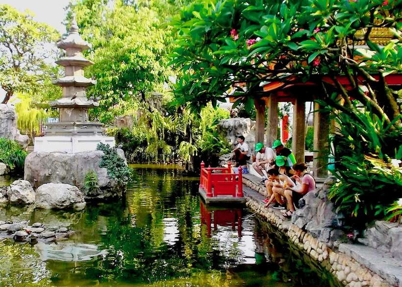 Thai culture and Bangkok local life guided bike tour - Price and value: what $41 buys in 4 hours of local Bangkok