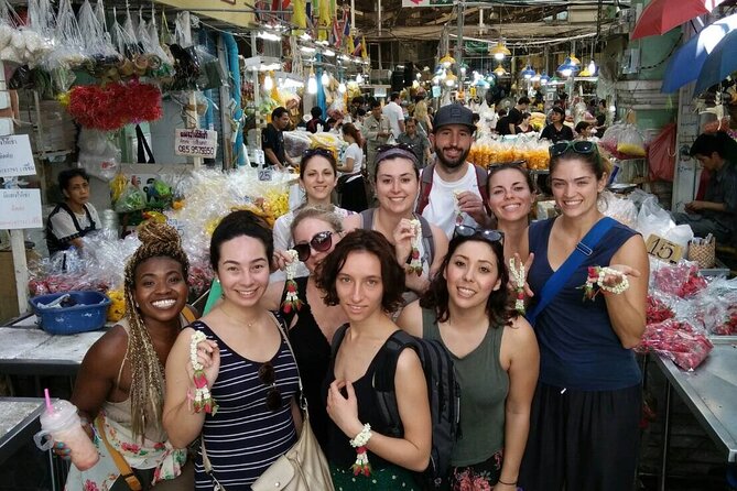 Thai PRIVATE Tour Guide - Stop 2: Wat Phra Chetuphon (Wat Pho), reclining Buddha plus Thai medicine