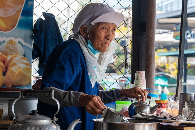 Thai Street Food & Morning Market Walking Tour in Hua Hin - What you will eat and drink, and how to not overthink it